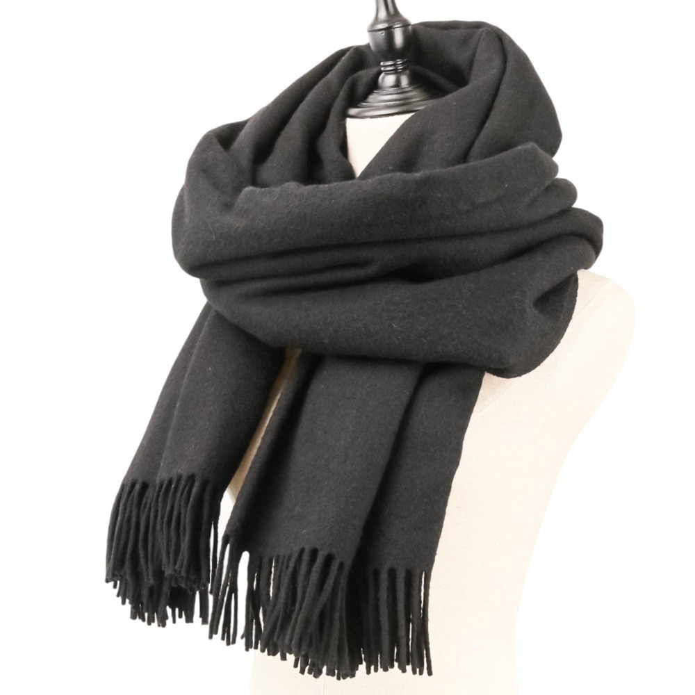 HERMES Black Scarf - Picture 7 of 9